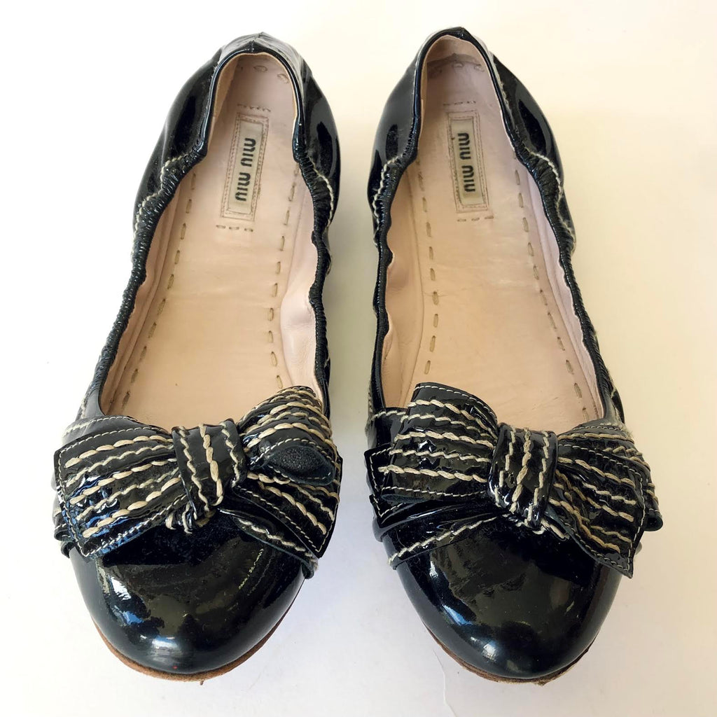 MIU MIU - PATENT LEATHER BALLET FLATS WITH BOW DETAIL